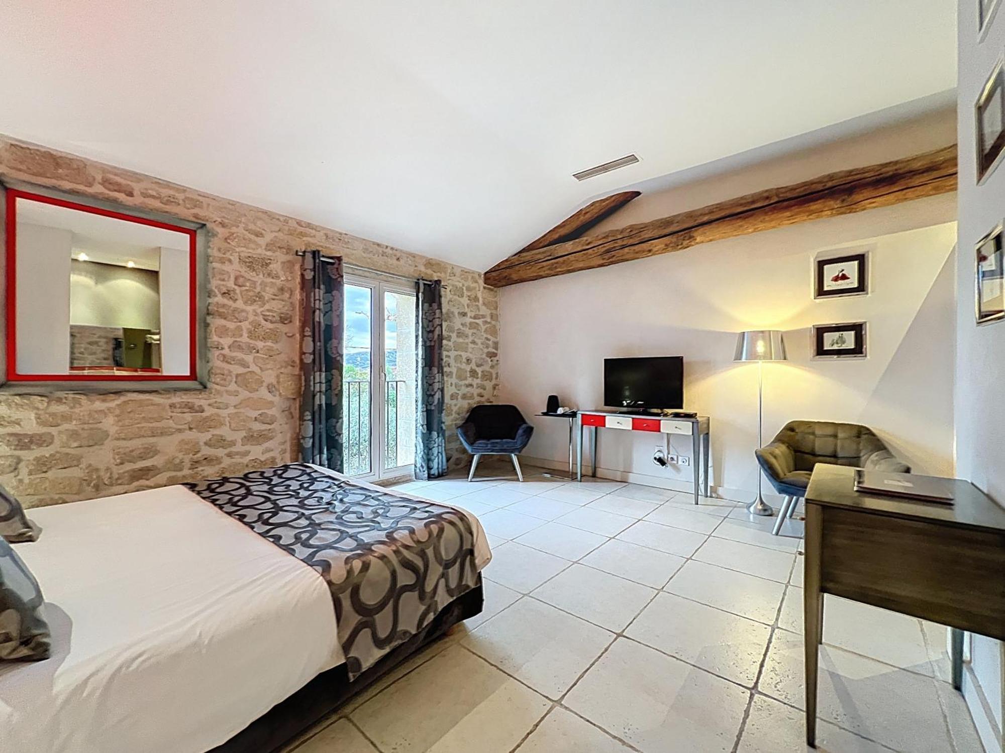 Chambres D'Hotes La Maison De Leonie Collias Kültér fotó