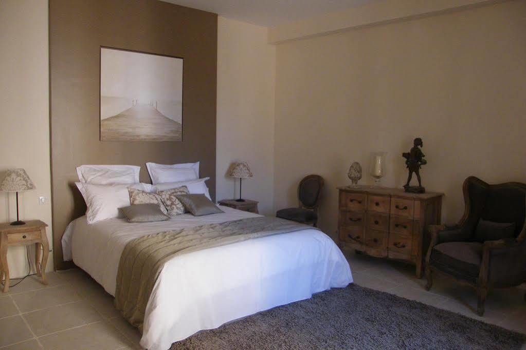 Chambres D'Hotes La Maison De Leonie Collias Kültér fotó